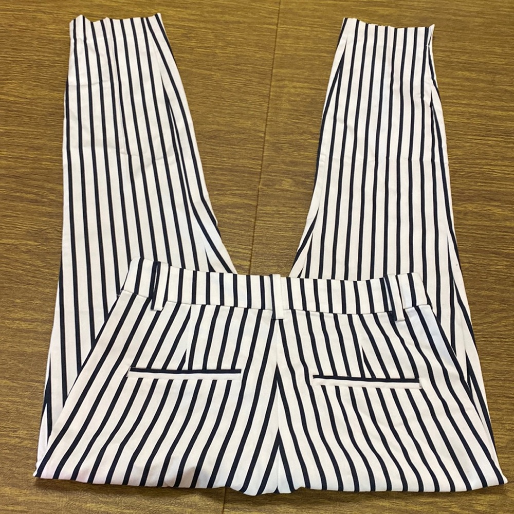 H&M Black and White Striped Size 6 Dress Career Ankle Pants